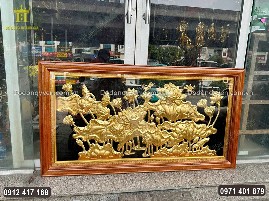 Tranh thích hợp treo phòng khách, phòng làm việc, hay phòng thờ